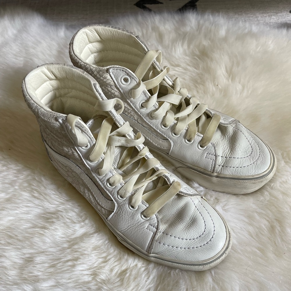 VANS women’s white high top sneakers size 8
